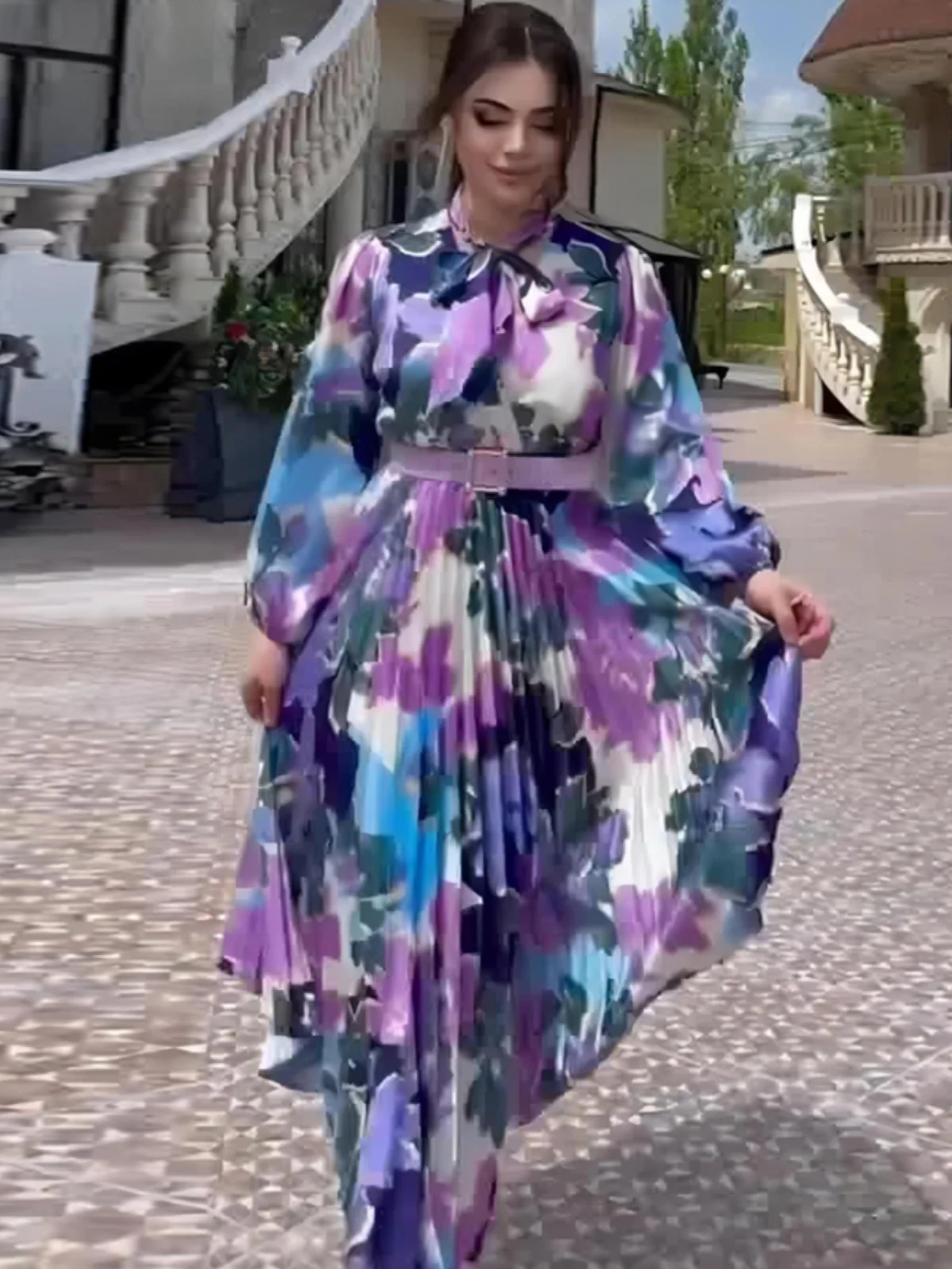 Элегантное длинное платье с V-образным вырезом, рукавами-фонариками, принтом и завышенной талией из тюля, весна-осень, новый дизайн, французский стиль, А-силуэт
Элегантное длинное платье с V-образным вырезом, рукавами-фонариками, принтом и завышенной талией из тюля, весна-осень, новый дизайн, французский стиль, А-силуэт