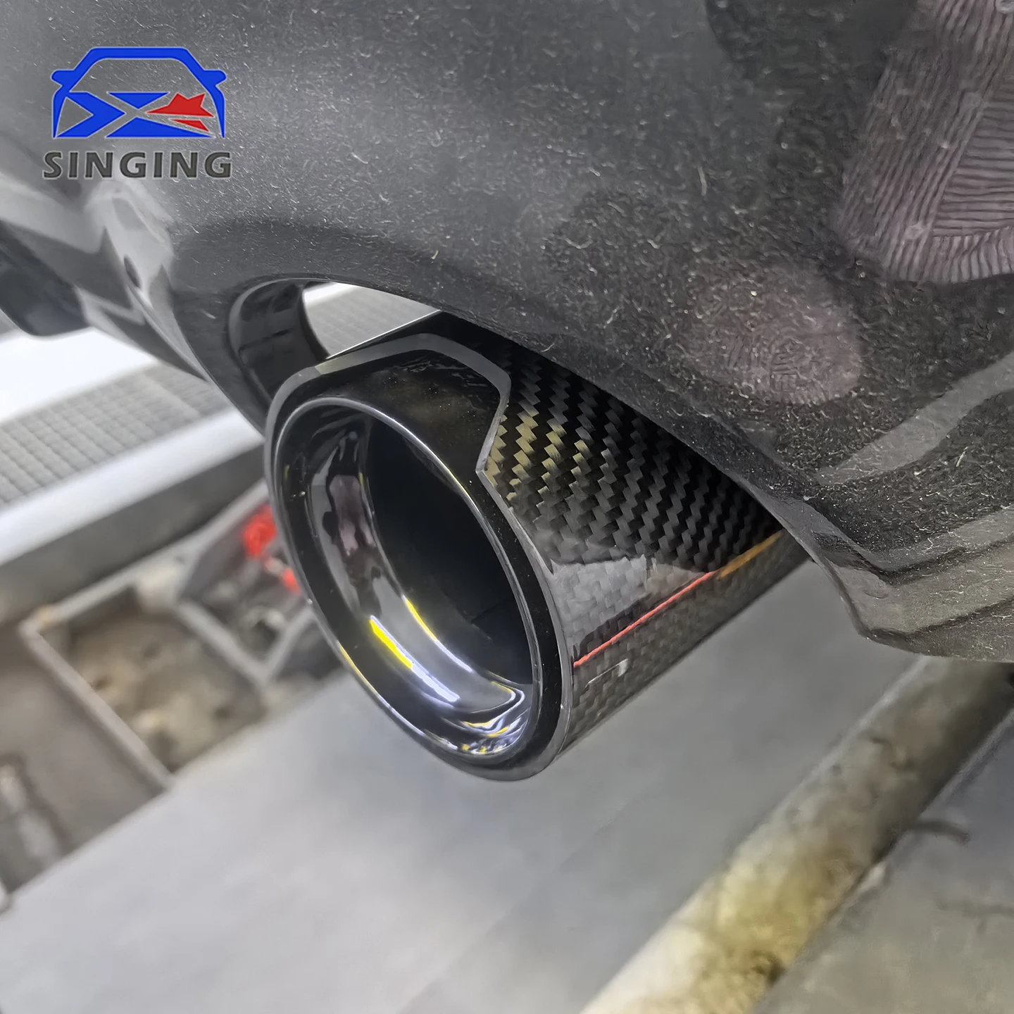 Muffler Tailpipe Replacement Tail thorat Carbon Fiber Exhaust Tip Nozzle Auto parts For BMW 3 Series G20 G21 320D 330i 320i
Muffler Tailpipe Replacement Tail thorat Carbon Fiber Exhaust Tip Nozzle Auto parts For BMW 3 Series G20 G21 320D 330i 320i