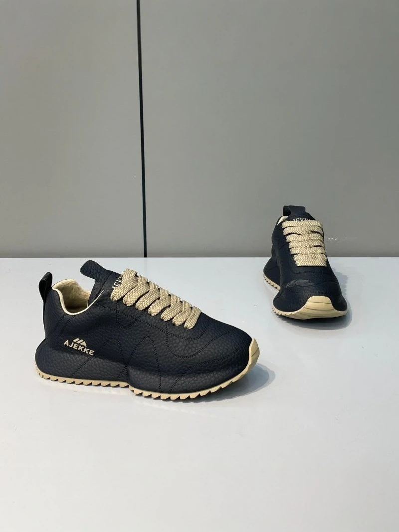 Men's Sports Shoes Heightening Dad Casual Black Leisure Shoes Spring Autumn Seasonal Low Heel round Toe Thick Bottom PVC Outsole
Men's Sports Shoes Heightening Dad Casual Black Leisure Shoes Spring Autumn Seasonal Low Heel round Toe Thick Bottom PVC Outsole