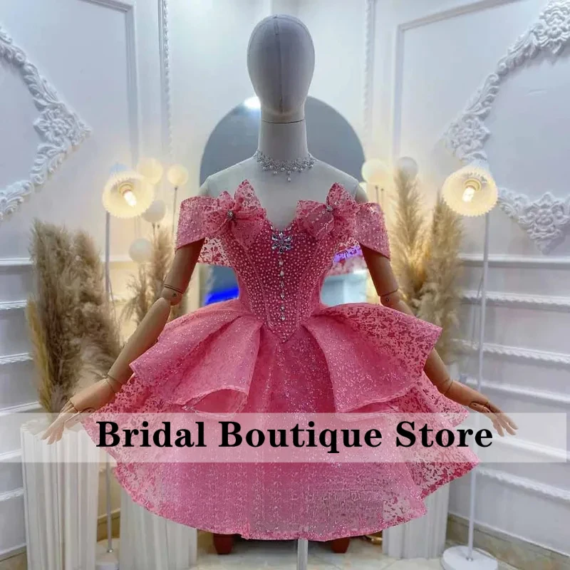 Modern Homecoming Dresses with Appliques A-line Off the Shoulder Beads Mini Deep Abendkleider Customized Plus
Modern Homecoming Dresses with Appliques A-line Off the Shoulder Beads Mini Deep Abendkleider Customized Plus