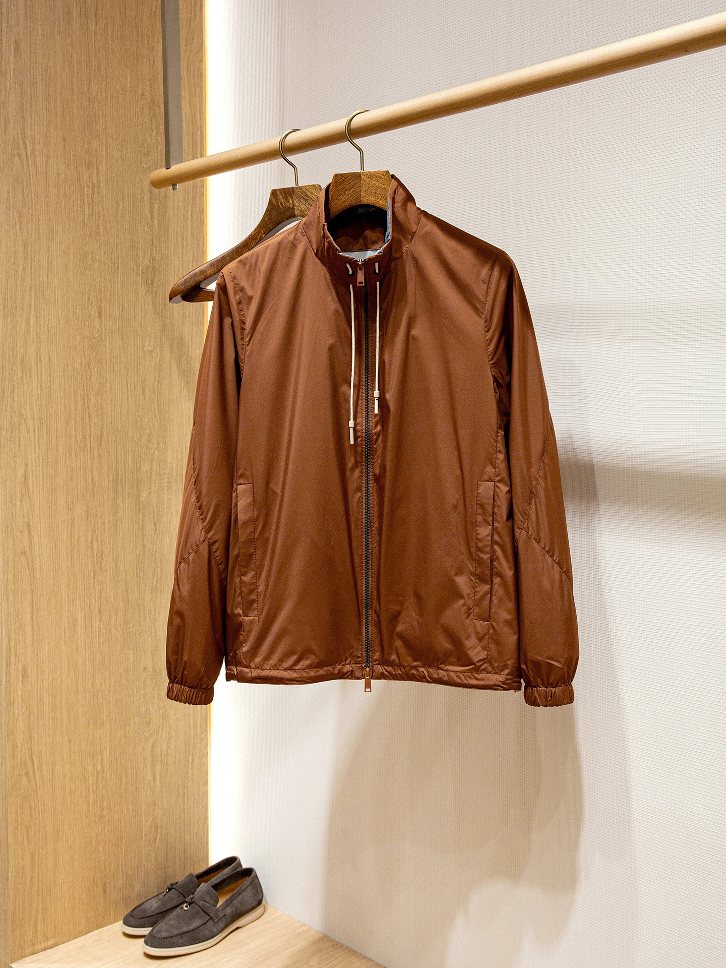 ZZ DuPont Technology Waterproof Fabric Autumn Thin Men's Stand-Up Collar Casual Jacket
ZZ DuPont Technology Waterproof Fabric Autumn Thin Men's Stand-Up Collar Casual Jacket