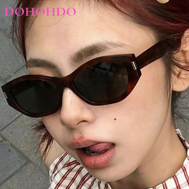 Trend Sexy Cat Eye Frame Women Sunglasses Retro Brand Design Oval Men Sunglass Summer Travel Drive Shade Eyeglasses UV400 Lentes
Trend Sexy Cat Eye Frame Women Sunglasses Retro Brand Design Oval Men Sunglass Summer Travel Drive Shade Eyeglasses UV400 Lentes