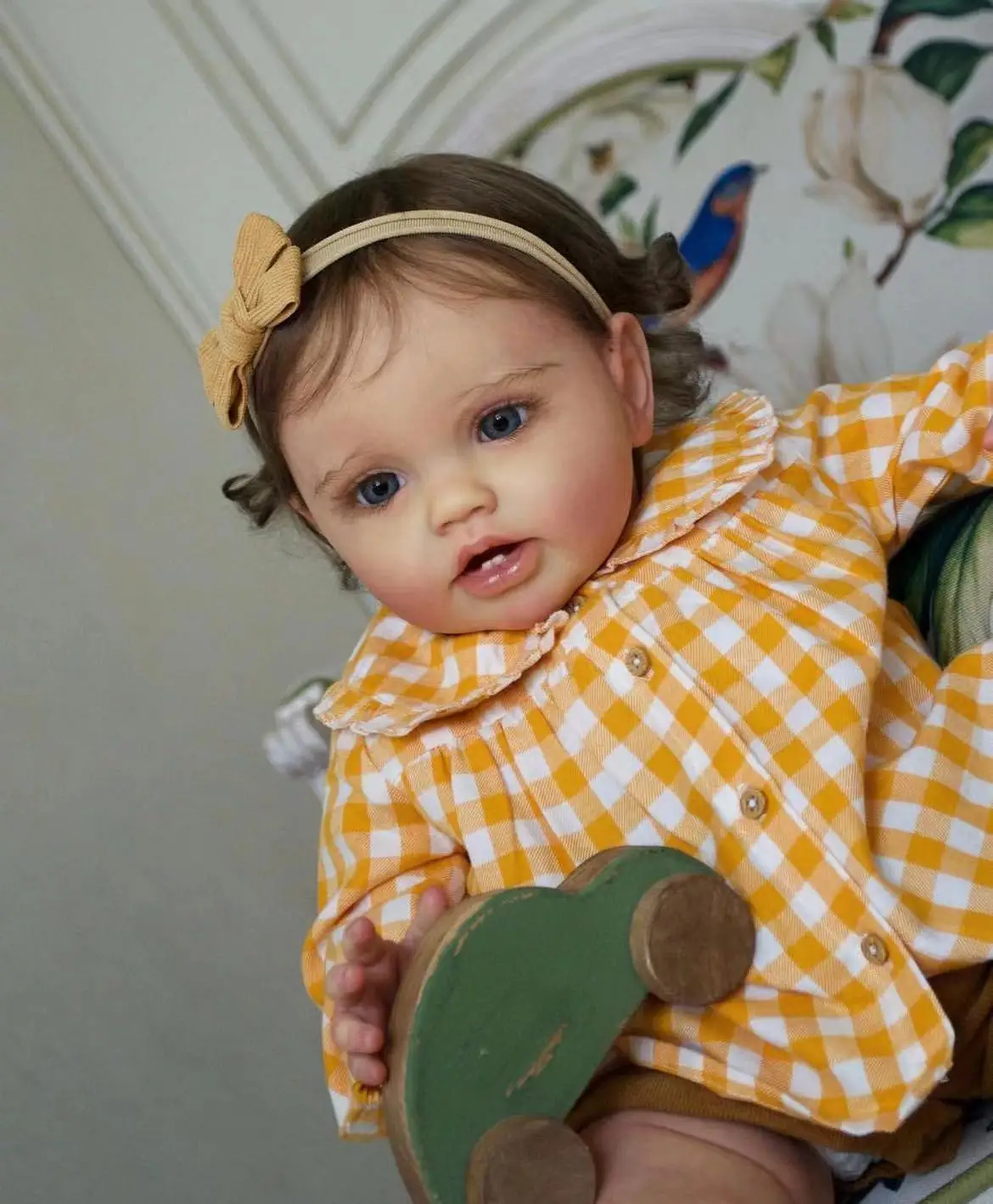 FBBD 58cm/24inch Reborn Baby Doll Lottie Hand-Rooted Hair 3D Skin With Beautiful Different Dress Already Finished Christmas Gift
FBBD 58cm/24inch Reborn Baby Doll Lottie Hand-Rooted Hair 3D Skin With Beautiful Different Dress Already Finished Christmas Gift