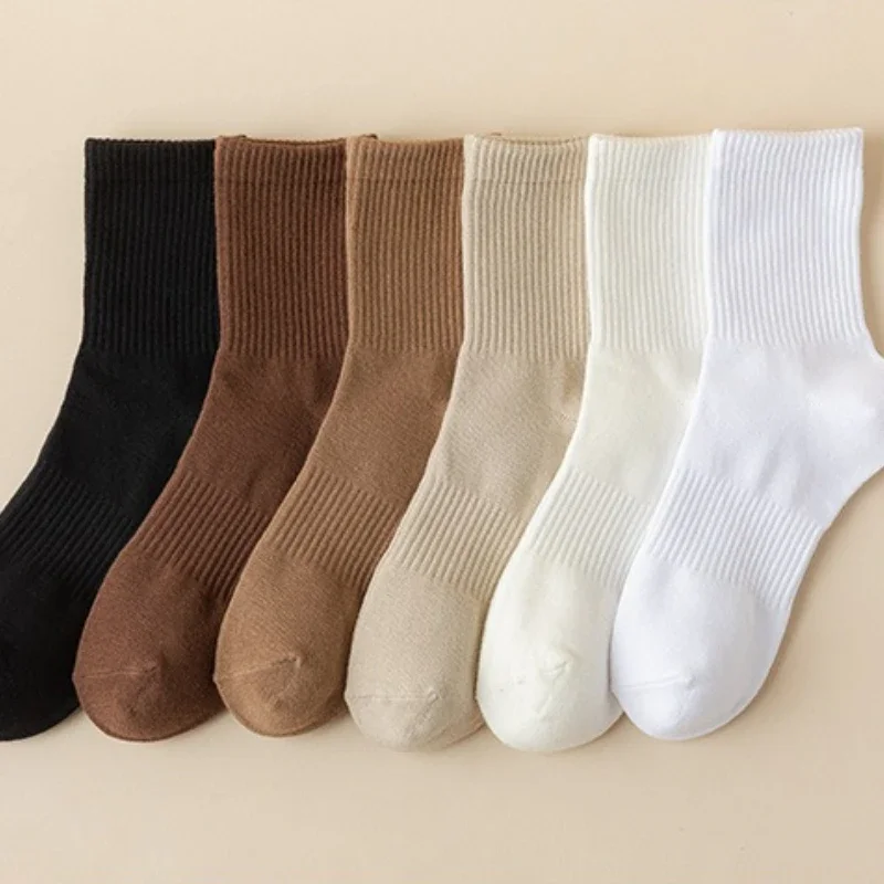 6 pairs of men's spring autumn sports socks retro sweat absorbing breathable solid color simple comfortable casual socks
6 pairs of men's spring autumn sports socks retro sweat absorbing breathable solid color simple comfortable casual socks