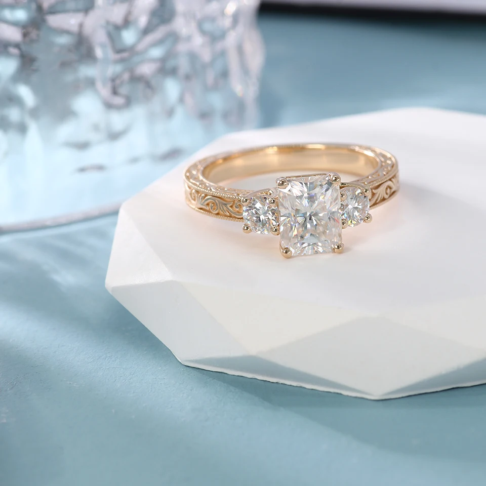 Provence 14K Solid Yellow Gold Milgrain Ring 7*9mm Radiant Moissanite Diamond For Women Engagement Ring Elegant Jewelry Gift
Provence 14K Solid Yellow Gold Milgrain Ring 7*9mm Radiant Moissanite Diamond For Women Engagement Ring Elegant Jewelry Gift