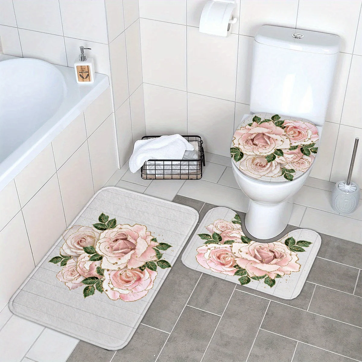 Набор из 3 предметов: розовые розы и зеленые листья, U-образный коврик, нескользящий коврик, коврик для сиденья унитаза, подходит для украшения ванной комнаты.
Набор из 3 предметов: розовые розы и зеленые листья, U-образный коврик, нескользящий коврик, коврик для сиденья унитаза, подходит для украшения ванной комнаты.