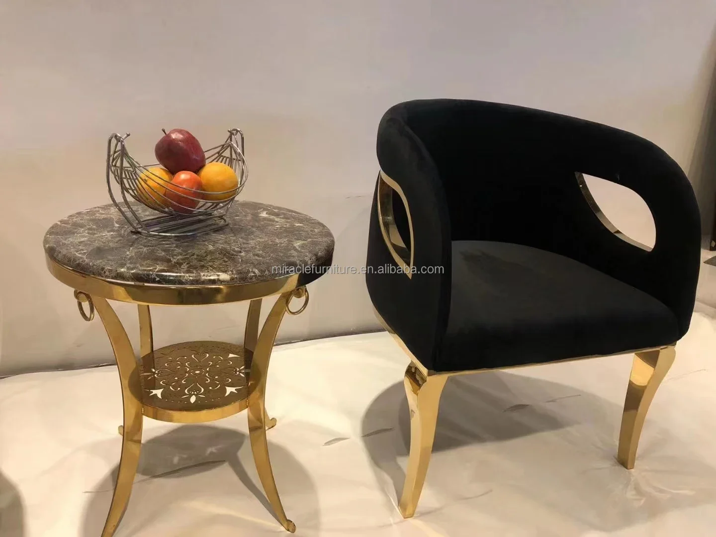 -Мебель для дома, роскошный дизайн, современный стул для отдыха, обеденный стул с тремя ножками Fox, отель
-Мебель для дома, роскошный дизайн, современный стул для отдыха, обеденный стул с тремя ножками Fox, отель