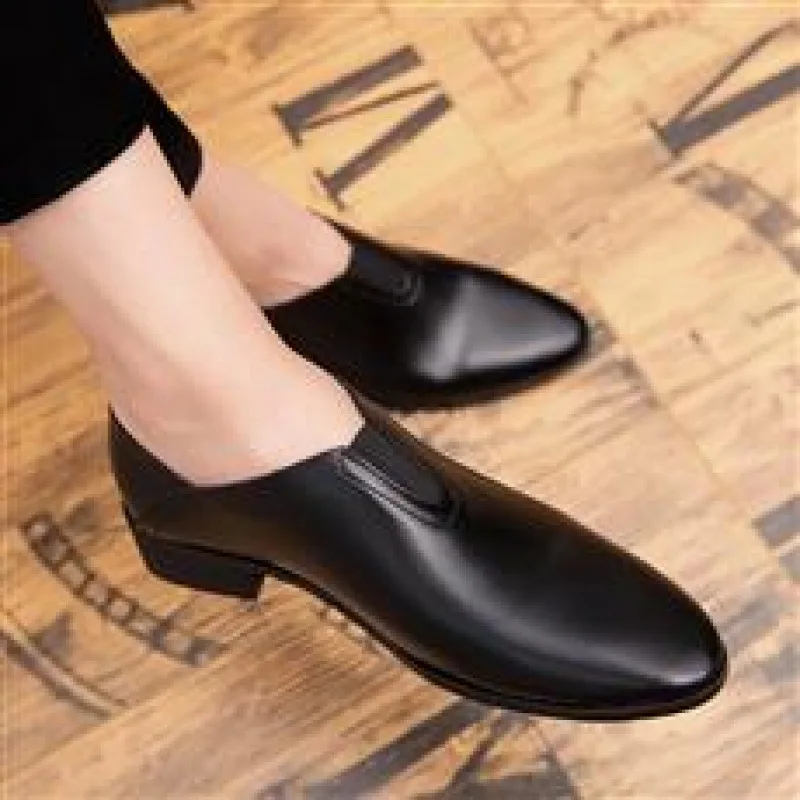 Men's shoes dress new business dress British casual retro casual board shoes men's work black
Men's shoes dress new business dress British casual retro casual board shoes men's work black