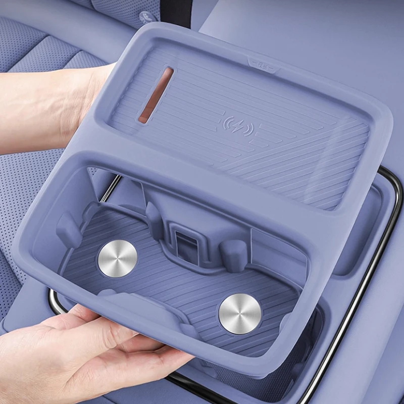 For XPeng G7 2025 Rear Armrest Water Cup Silicone Pad Interior Decoration Accessories
For XPeng G7 2025 Rear Armrest Water Cup Silicone Pad Interior Decoration Accessories