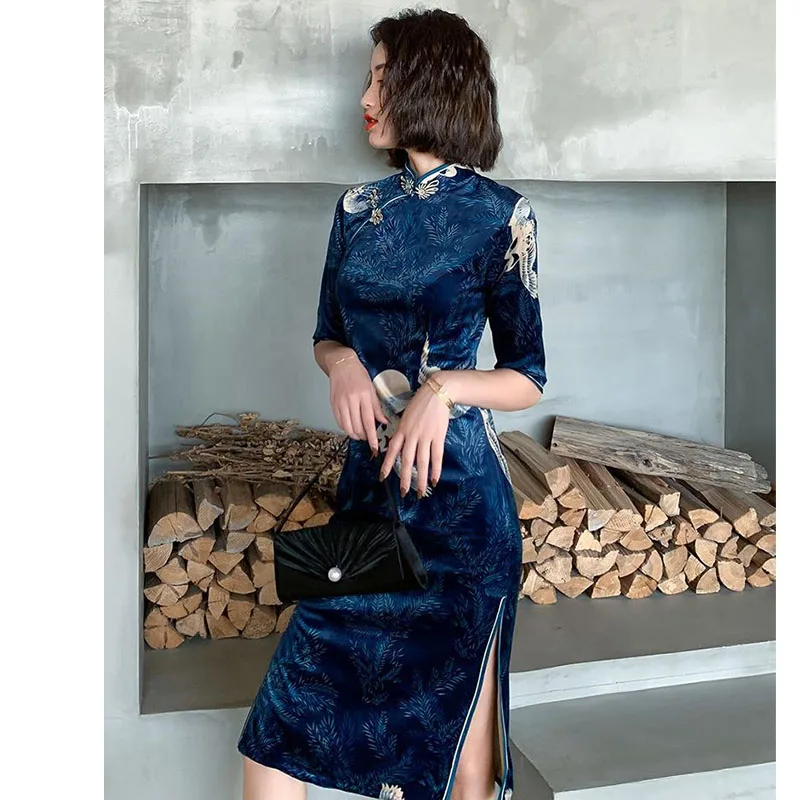 Sexy Vintage Chinese Traditional Cheongsam For Young Women Clothing Long Sleeves Wedding Qipao Evening Dress Mid-Length Party
Sexy Vintage Chinese Traditional Cheongsam For Young Women Clothing Long Sleeves Wedding Qipao Evening Dress Mid-Length Party