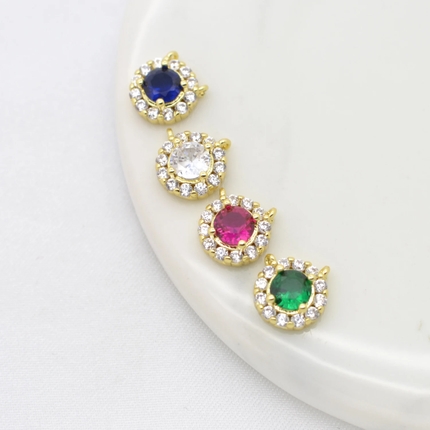 New 6 Pcs 8.5mm Round 2-Holes Golden Bead Connector Accessories Rhinestone DIY Jewelry Connect Necklace Earrings Parts Fittings
New 6 Pcs 8.5mm Round 2-Holes Golden Bead Connector Accessories Rhinestone DIY Jewelry Connect Necklace Earrings Parts Fittings