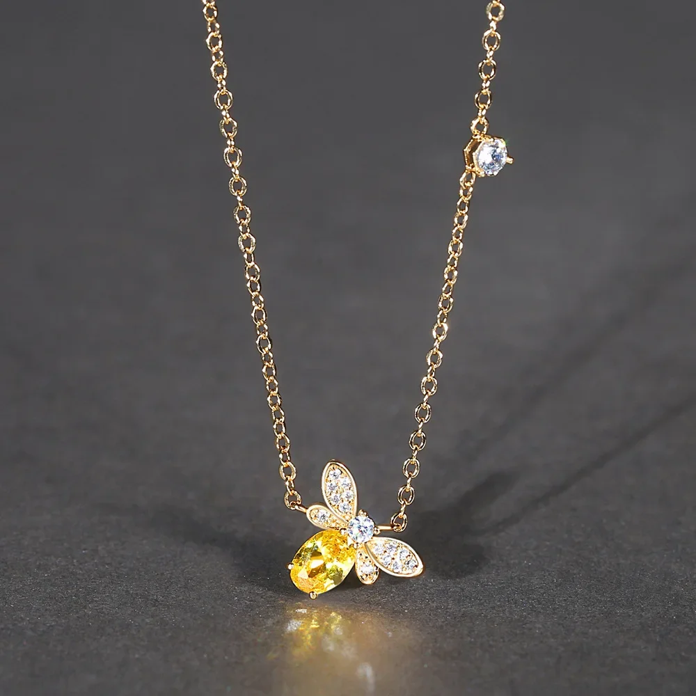 TKJ New Fashion High End Micro Sleeve Creative Little Bee Necklace Dripping Oil Necklace Cartoon Necklace Jewelry Gift
TKJ New Fashion High End Micro Sleeve Creative Little Bee Necklace Dripping Oil Necklace Cartoon Necklace Jewelry Gift