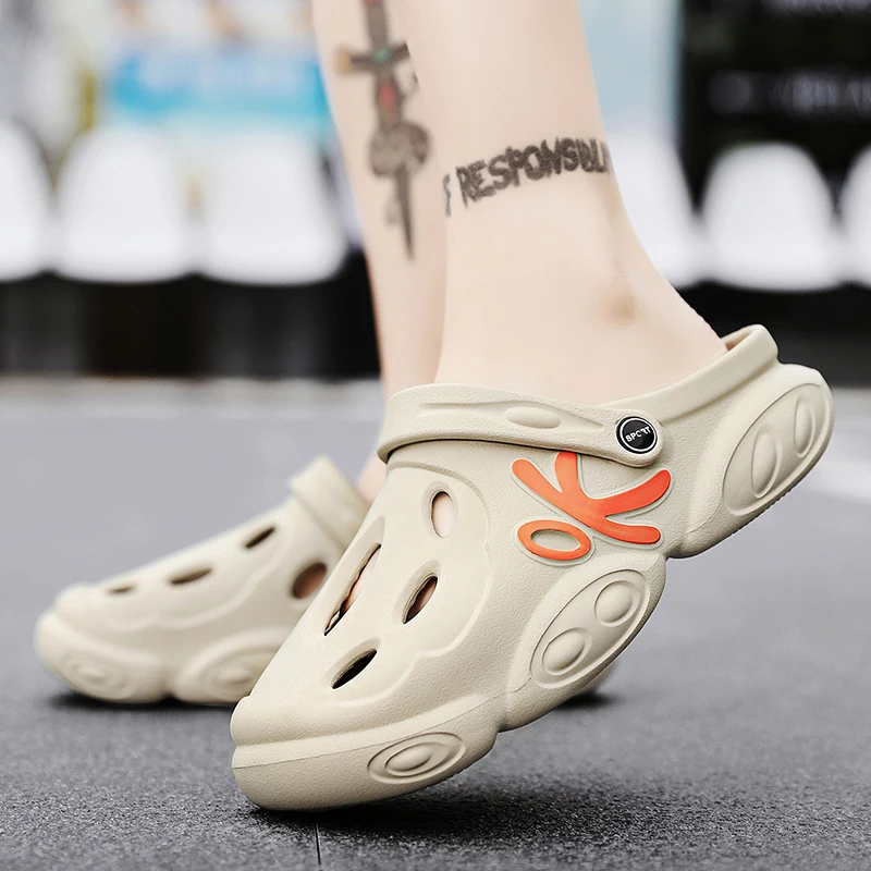 Men's Closed Toe Slippers 2023 Summer New Clogs Shoes Fashion Outdoor Beach Shoes Light Platform EVA Men's Sandals Flip Flops
Men's Closed Toe Slippers 2023 Summer New Clogs Shoes Fashion Outdoor Beach Shoes Light Platform EVA Men's Sandals Flip Flops