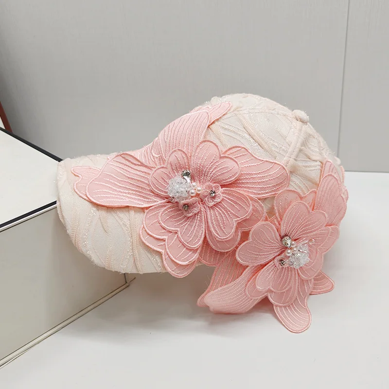 Original Design Lightweight Flower Sequin Embroidered Baseball Cap Crystal Encrusted Breathable Sun Protective Fedora
Original Design Lightweight Flower Sequin Embroidered Baseball Cap Crystal Encrusted Breathable Sun Protective Fedora