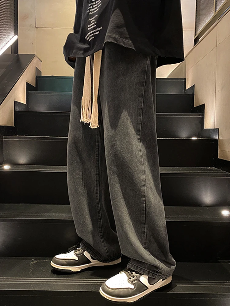 Модные мужские джинсы прямого кроя в стиле High Street, повседневные широкие брюки, свободные, больших размеров, удобные, из хлопкового денима, для осенней носки
Модные мужские джинсы прямого кроя в стиле High Street, повседневные широкие брюки, свободные, больших размеров, удобные, из хлопкового денима, для осенней носки