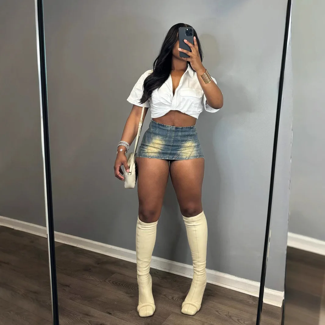 Новая летняя модная и сексуальная джинсовая юбка до половины тела с боковой молнией, повседневная мини-юбка с высокой талией в европейском и американском стиле
Новая летняя модная и сексуальная джинсовая юбка до половины тела с боковой молнией, повседневная мини-юбка с высокой талией в европейском и американском стиле