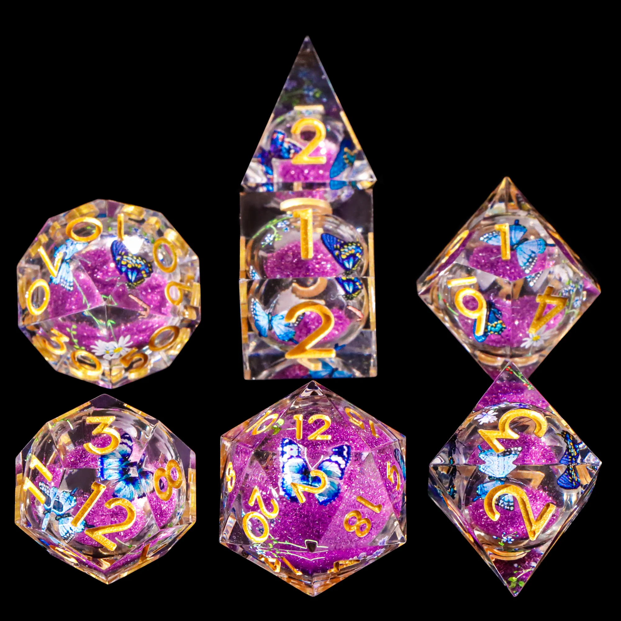 Набор кубиков для D&D с розовым жидким наполнителем, ручной работы, с острыми краями, для ролевых игр D&D.
Набор кубиков для D&D с розовым жидким наполнителем, ручной работы, с острыми краями, для ролевых игр D&D.