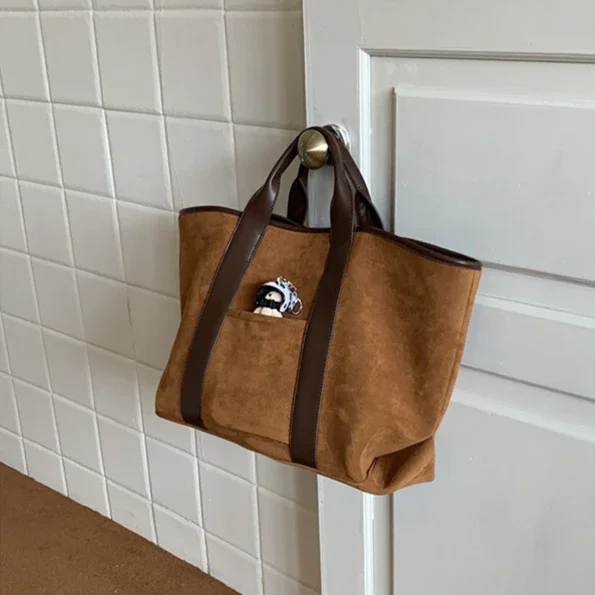 Autumn Winter Vintage Faux Suede Large Capacity female Handbag Simple Fashion Tote Bag Luxury Designer big Purses and Handbags
Autumn Winter Vintage Faux Suede Large Capacity female Handbag Simple Fashion Tote Bag Luxury Designer big Purses and Handbags