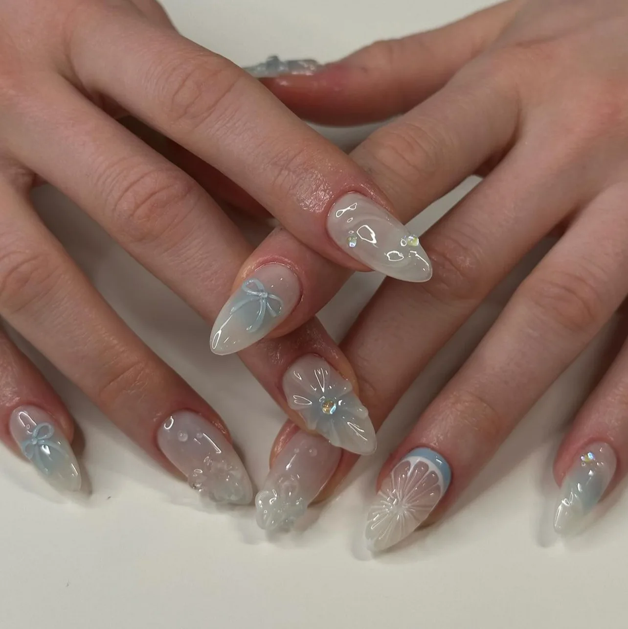 24pcs Blue Blunt Nail Art 3D Decoration Lemon Summer French Bow Rhinestones Flower Fake Nail Almond Nail
24pcs Blue Blunt Nail Art 3D Decoration Lemon Summer French Bow Rhinestones Flower Fake Nail Almond Nail