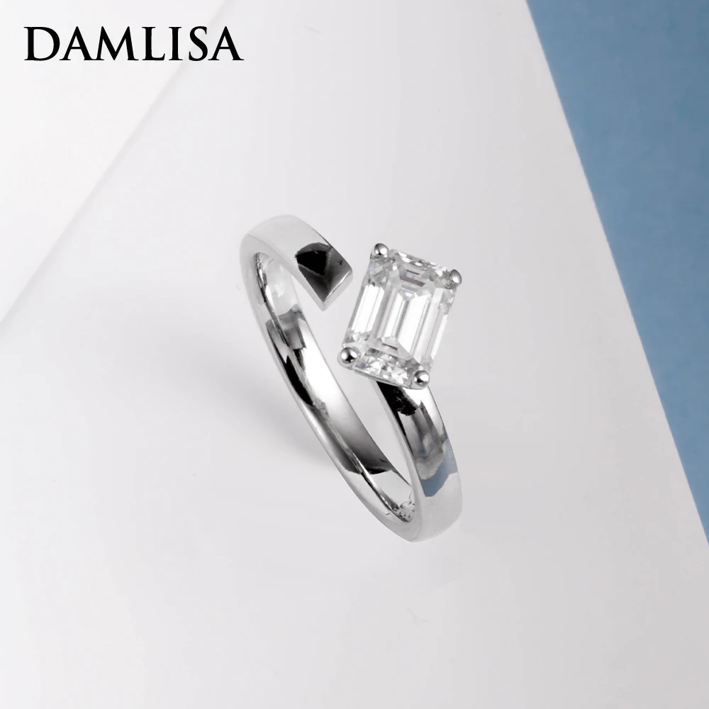 DAMLISA 1 Carat Emerald Cut D Color Moissanite Ring 925 Sterling Silver Engagement Wedding Open Rings For Women Fine Jewelry
DAMLISA 1 Carat Emerald Cut D Color Moissanite Ring 925 Sterling Silver Engagement Wedding Open Rings For Women Fine Jewelry