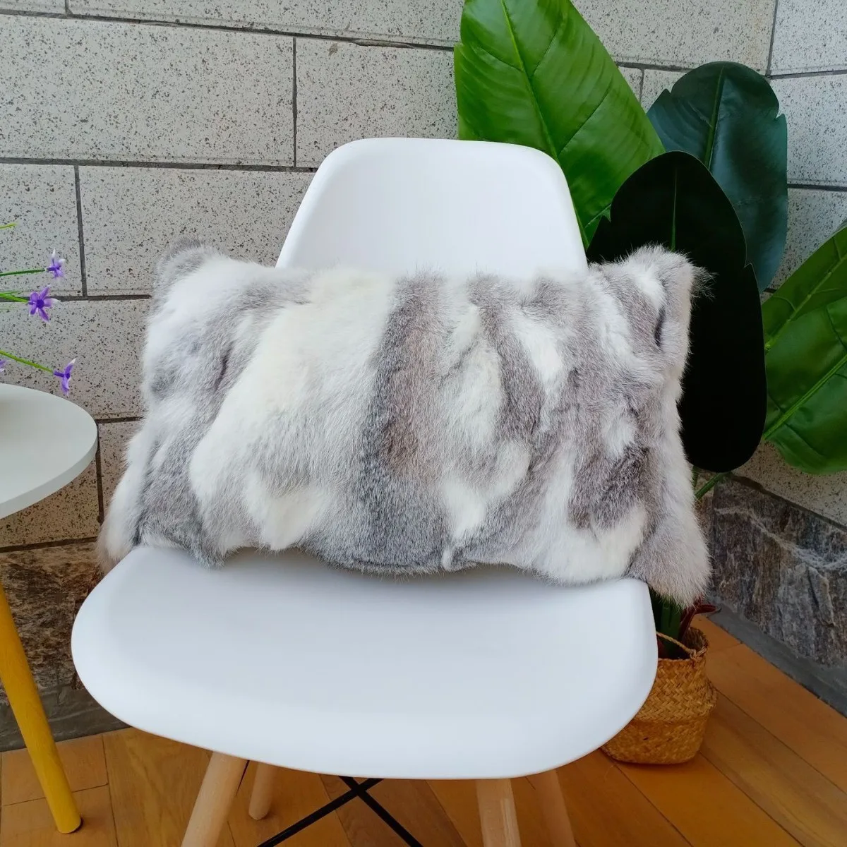 Наволочка из плюшевого кроличьего меха в скандинавском стиле, декоративная подушка для дивана, подушка-валик, аксессуары для домашнего текстиля
Наволочка из плюшевого кроличьего меха в скандинавском стиле, декоративная подушка для дивана, подушка-валик, аксессуары для домашнего текстиля