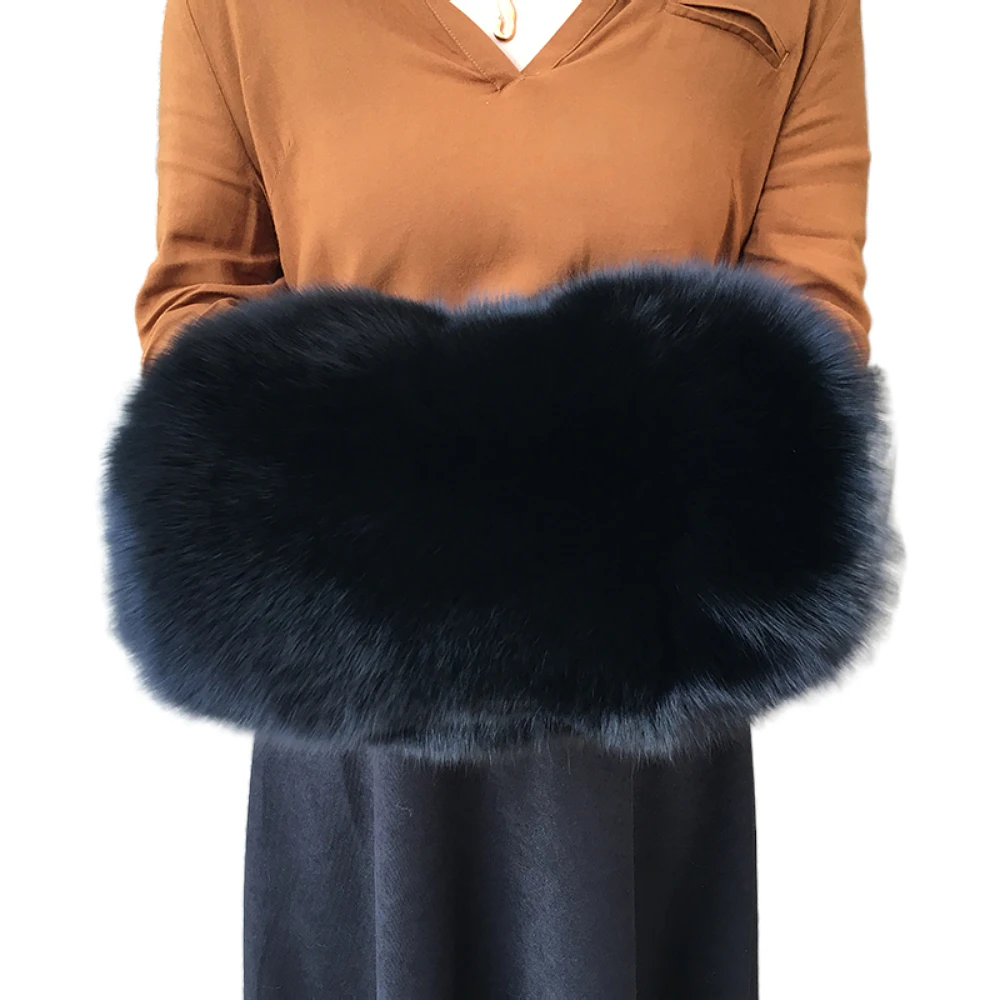 ZDFURS*Real Fox Fur Muff Winter Warm Fur Hand Warmer Fur Pillow Cushion Cover Hand Cage Warm Sleeve Hand Tube
ZDFURS*Real Fox Fur Muff Winter Warm Fur Hand Warmer Fur Pillow Cushion Cover Hand Cage Warm Sleeve Hand Tube