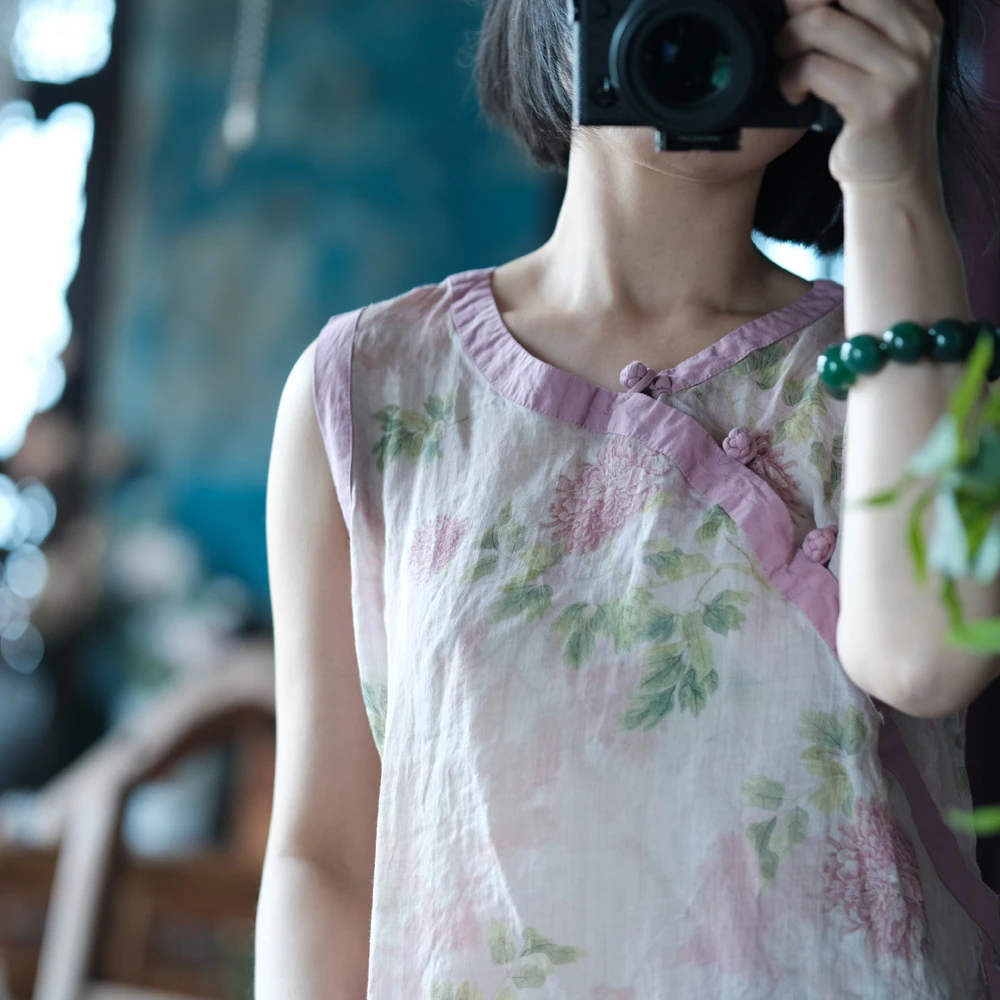 100% Linen Women Casual Tank Tops New 2025 Summer Chinese Style Vintage V-neck Floral Print Female Sleeveless T-shirts M1049
100% Linen Women Casual Tank Tops New 2025 Summer Chinese Style Vintage V-neck Floral Print Female Sleeveless T-shirts M1049