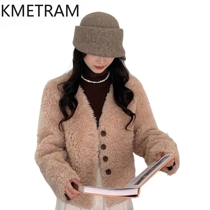 KMETRAM 100% Natural Australian Wool Lazy Style Loose and Warm Fur V-neck Coat 2025 Autumn-Winter New Style куртка женская
KMETRAM 100% Natural Australian Wool Lazy Style Loose and Warm Fur V-neck Coat 2025 Autumn-Winter New Style куртка женская