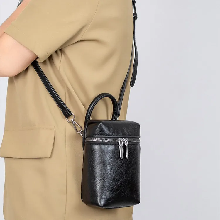 Корейская мини-квадратная сумка 2025 года для женщин, минималистичный кошелек через плечо, модная сумка 
Корейская мини-квадратная сумка 2025 года для женщин, минималистичный кошелек через плечо, модная сумка