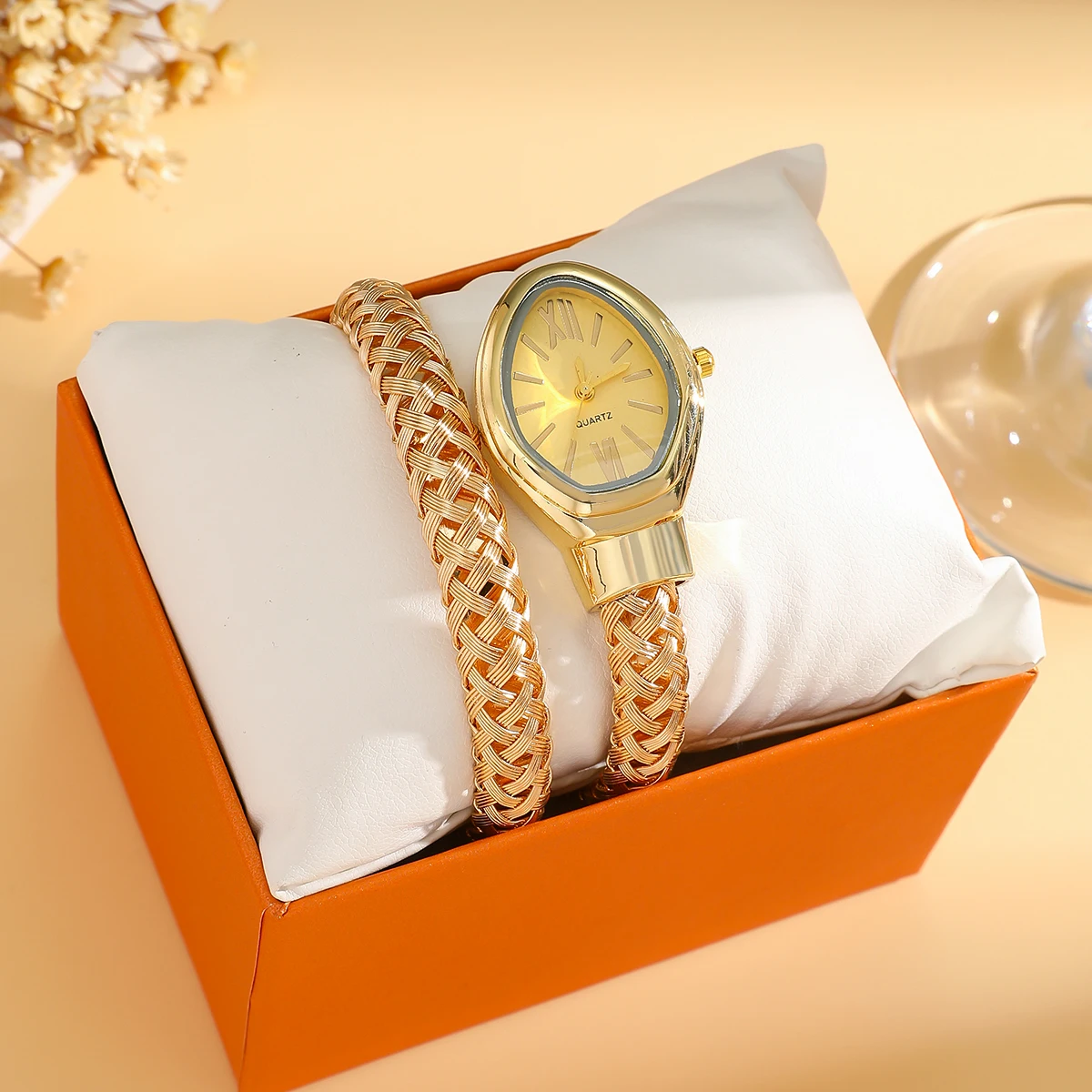 Elegant Gold Tone Bangle Watch for Women - Oval Dial Roman Numerals Open Cuff Bracelet Wristwatch, Luxury Quartz Jewelry Timepie
Elegant Gold Tone Bangle Watch for Women - Oval Dial Roman Numerals Open Cuff Bracelet Wristwatch, Luxury Quartz Jewelry Timepie