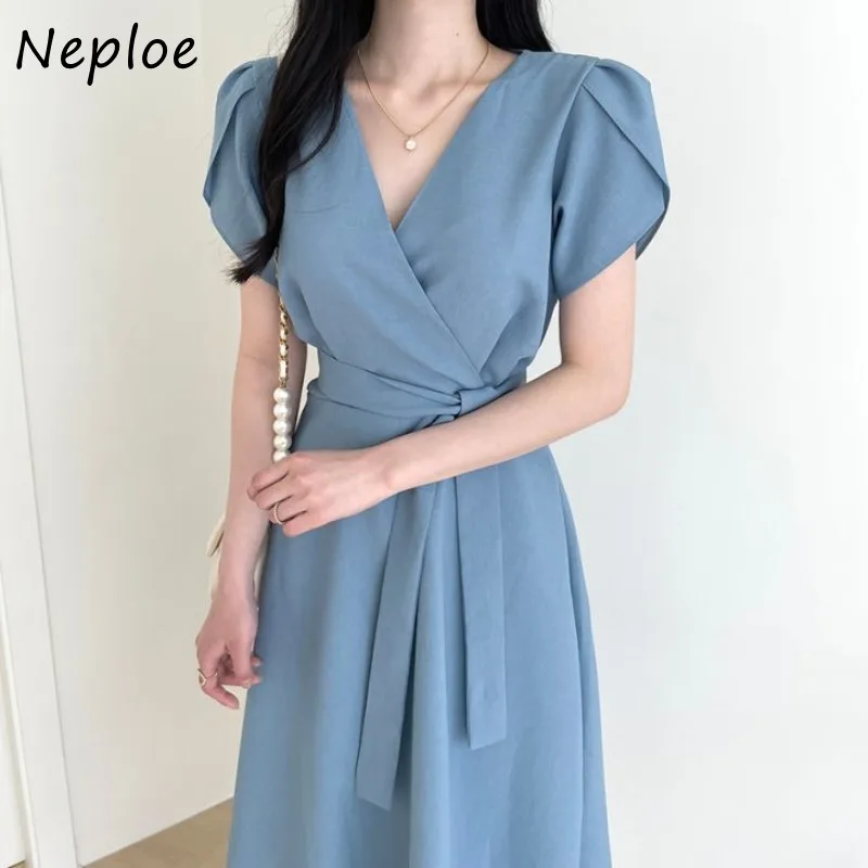 Neploe Elegant Fashion V-neck Dress for Women Y2k Slim Waist Lace Up Dresses 2024 Summer New Short Sleeve Vestidos Mujer
Neploe Elegant Fashion V-neck Dress for Women Y2k Slim Waist Lace Up Dresses 2024 Summer New Short Sleeve Vestidos Mujer