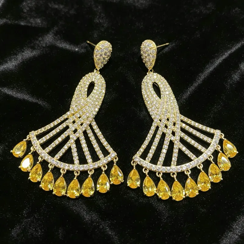 Bilincolor Elegant Zircon Inlaid Fan-Shaped Pendant Yellow Tassel Earring for Women
Bilincolor Elegant Zircon Inlaid Fan-Shaped Pendant Yellow Tassel Earring for Women