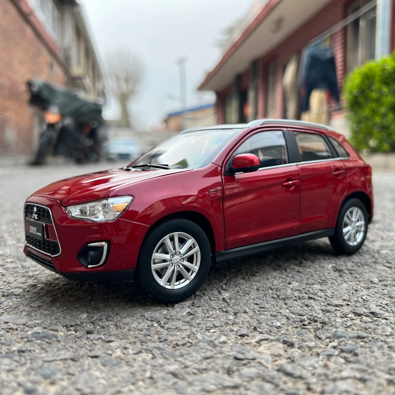 1:18 Original Scale Model,Mitsubishi ASX City SUV,diecast model for collection and display
1:18 Original Scale Model,Mitsubishi ASX City SUV,diecast model for collection and display