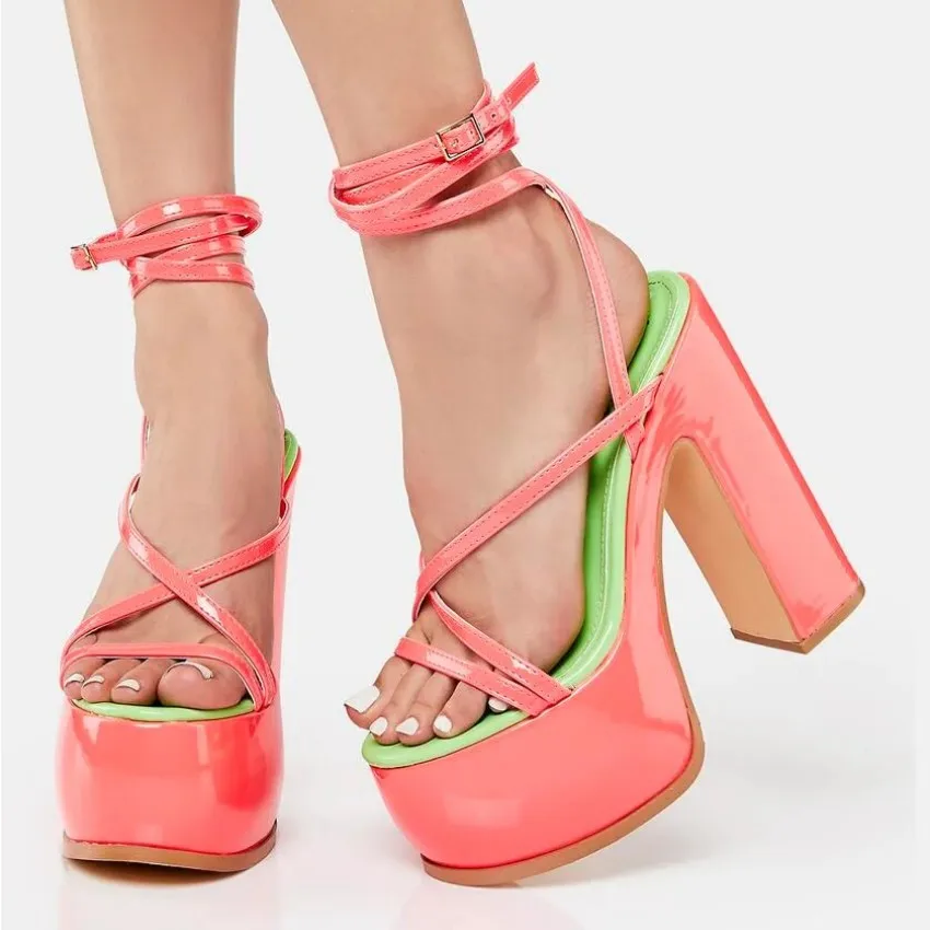 New Summer High Heel Sandals Waterproof Platform Open Toe Thick Heel Women's Sandals Dating Party Banquet Nightclub Dance Shoes
New Summer High Heel Sandals Waterproof Platform Open Toe Thick Heel Women's Sandals Dating Party Banquet Nightclub Dance Shoes