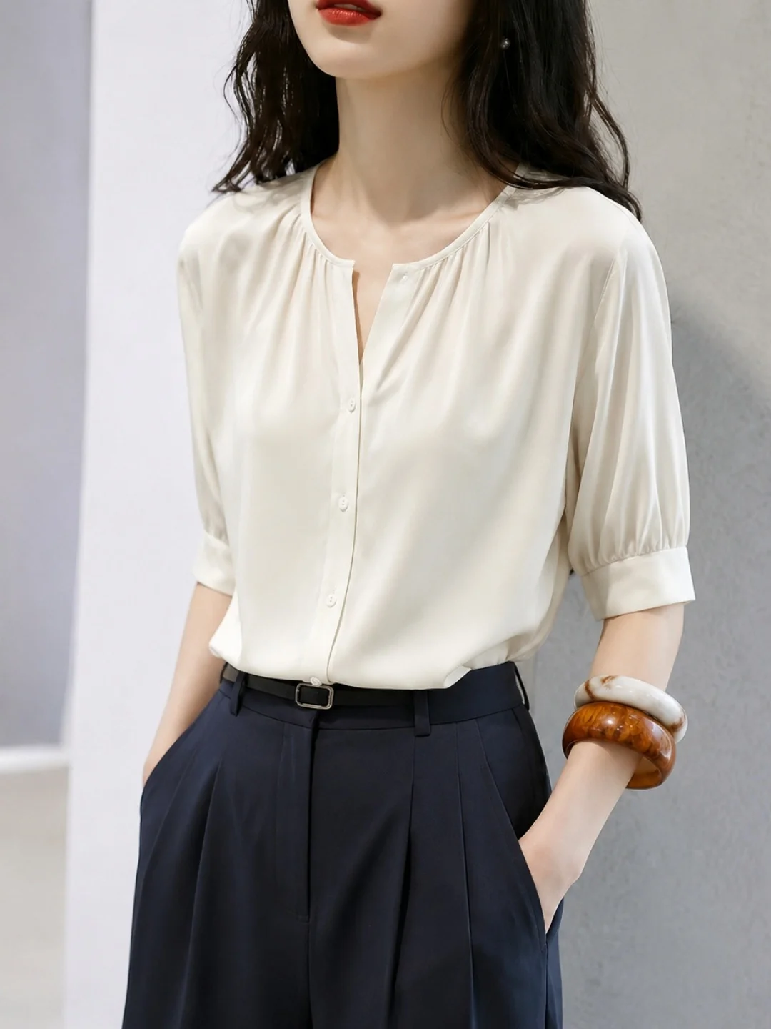 Elegant Summer Shirt Women's Versatile Single Button Slimming Design Korean Style Commute Straight Tube Pure Color Top
Elegant Summer Shirt Women's Versatile Single Button Slimming Design Korean Style Commute Straight Tube Pure Color Top