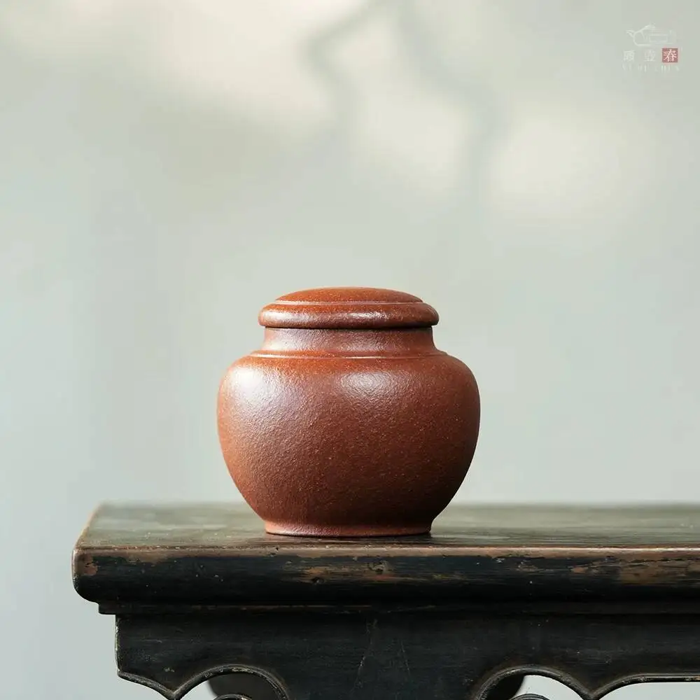Yihu Chun Premium Yixing Zisha Master Handmade Tea Canister, Small Original Mine Jingpo Clay Canister
Yihu Chun Premium Yixing Zisha Master Handmade Tea Canister, Small Original Mine Jingpo Clay Canister