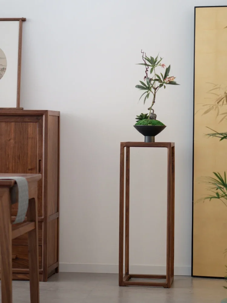 New Chinese style living room flower table black walnut solid wood tea room minimalist flower rack bonsai rack placement side
New Chinese style living room flower table black walnut solid wood tea room minimalist flower rack bonsai rack placement side