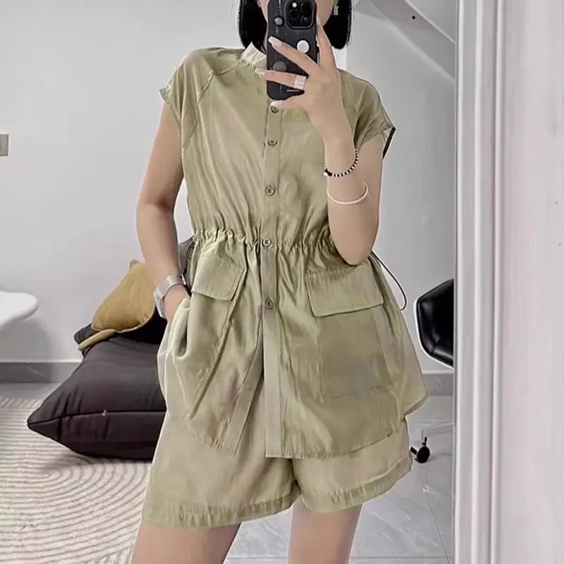 2024 French Style Women Drawstring Waist Thin Tops and Wide Leg Shorts Summer Fashion Temperament Two Piece Set for Women
2024 French Style Women Drawstring Waist Thin Tops and Wide Leg Shorts Summer Fashion Temperament Two Piece Set for Women