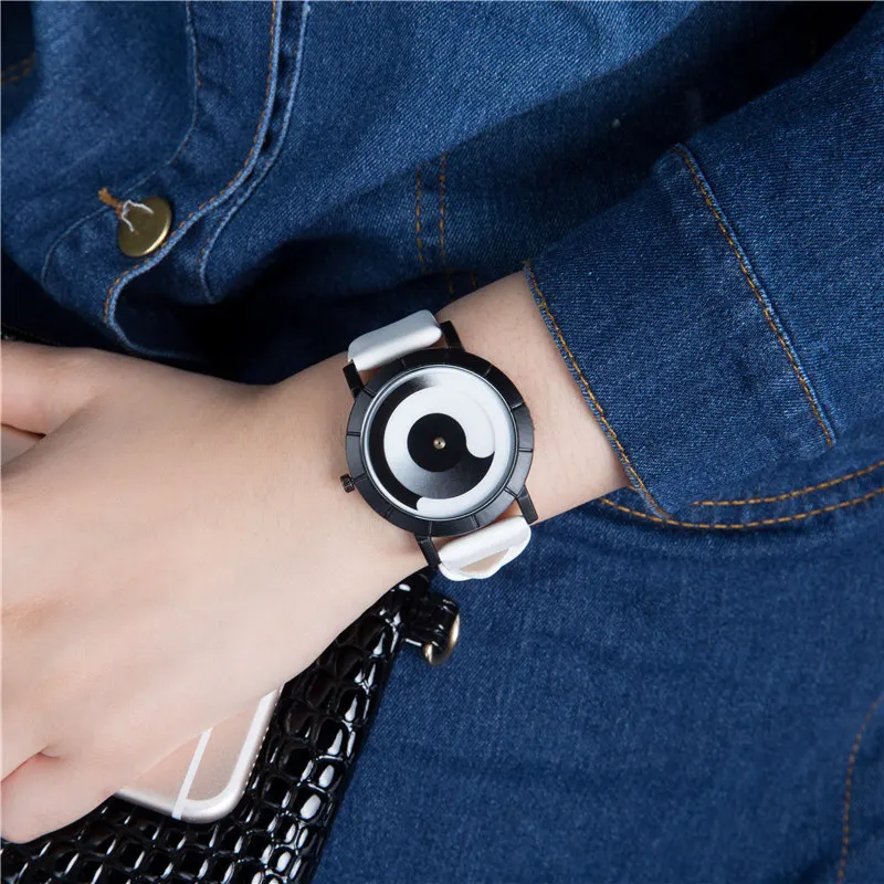 Fashion Creative Rotation Watches Men Sports Watches Leather Strap Quartz Wristwatches Men Women Unisex Watch Relogio Masculino
Fashion Creative Rotation Watches Men Sports Watches Leather Strap Quartz Wristwatches Men Women Unisex Watch Relogio Masculino