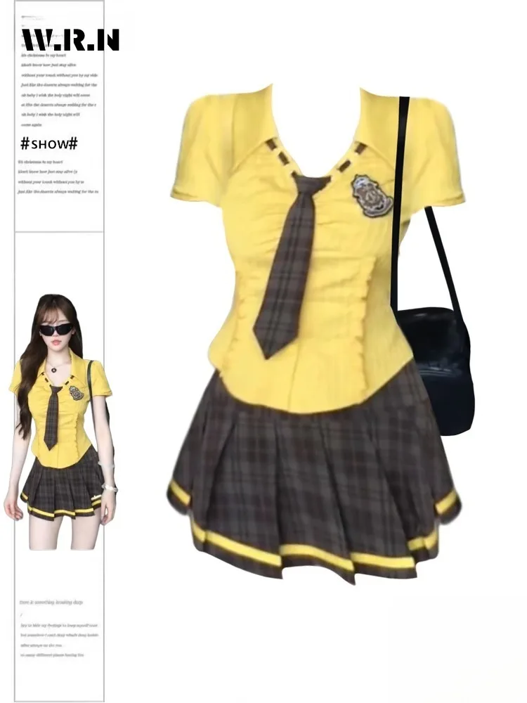 2025 Summer Y2K Young Style Plaid Jk Skirt Uniform Two Piece Set Women Yellow Top + Pleated Short Skirt Sexy Skirt 2 Piece Set
2025 Summer Y2K Young Style Plaid Jk Skirt Uniform Two Piece Set Women Yellow Top + Pleated Short Skirt Sexy Skirt 2 Piece Set