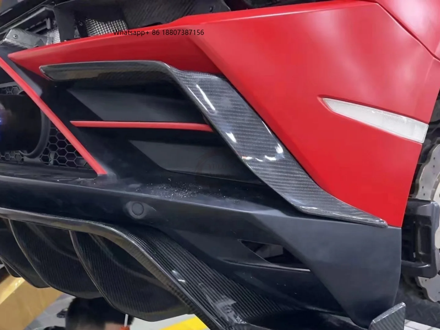 PK Style Dry Carbon Fiber Rear Bumper Canard Wing Rear Bumper Splitter Rear Bumper Trim forLamborghini Huracan Evo Rwd Tecnica
PK Style Dry Carbon Fiber Rear Bumper Canard Wing Rear Bumper Splitter Rear Bumper Trim forLamborghini Huracan Evo Rwd Tecnica