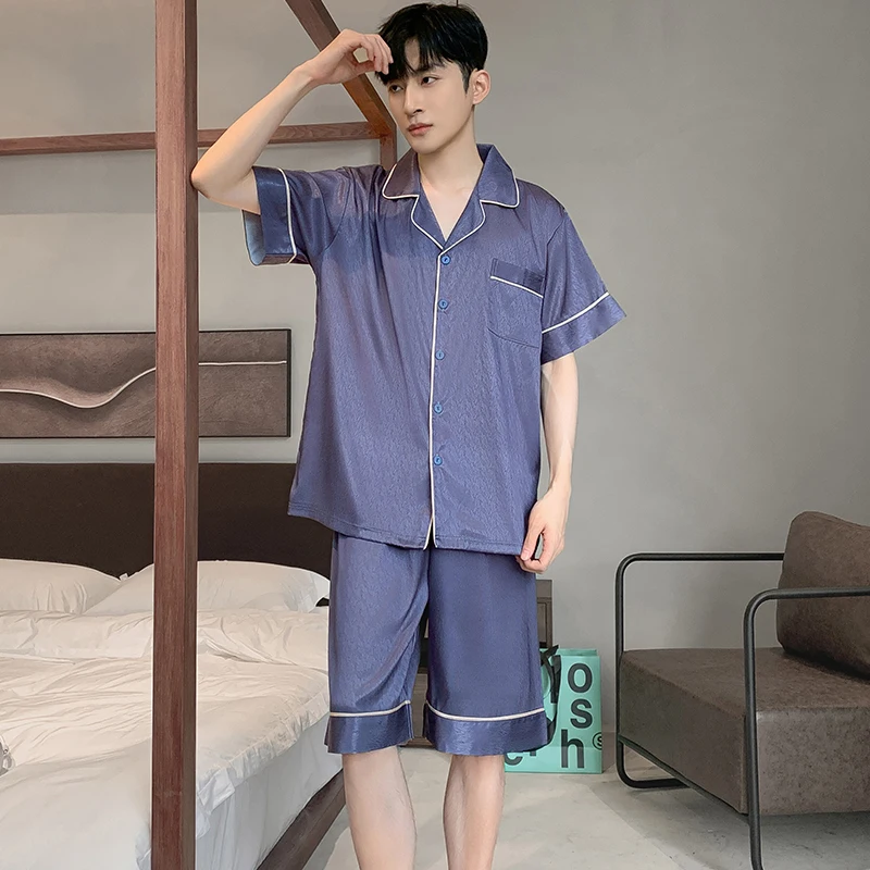Summer New Men's Pajamas Youth Jacquard Silk Cardigan Small Polo Neck Short Sleeve Comfortable Casual Large Home Furnishing
Summer New Men's Pajamas Youth Jacquard Silk Cardigan Small Polo Neck Short Sleeve Comfortable Casual Large Home Furnishing