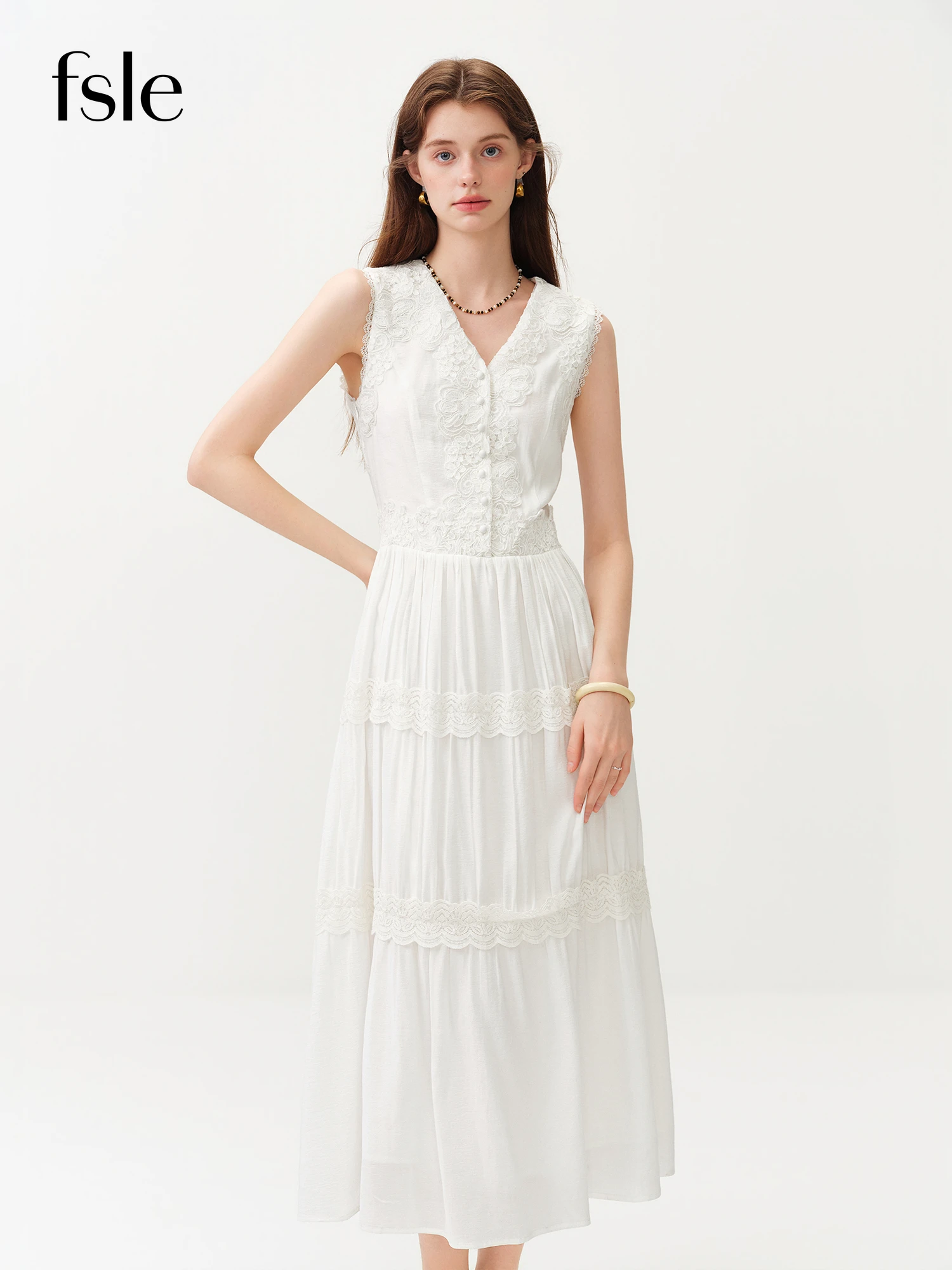 FSLE 2026 Summer Women‘s V-Neck Sleeveless Lyocell Dress Romantic Lace Embroidery Patchwork A-Line Midi for Coquette Beach Style
FSLE 2026 Summer Women‘s V-Neck Sleeveless Lyocell Dress Romantic Lace Embroidery Patchwork A-Line Midi for Coquette Beach Style