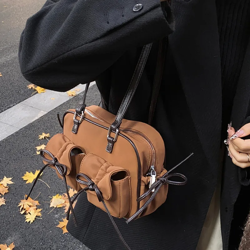 Women Big Capacity Handbags 2025 Spring Luxury New Fashion Trend Suede Tote Bags Ladies Backpack Females Shoulder Bags
Women Big Capacity Handbags 2025 Spring Luxury New Fashion Trend Suede Tote Bags Ladies Backpack Females Shoulder Bags