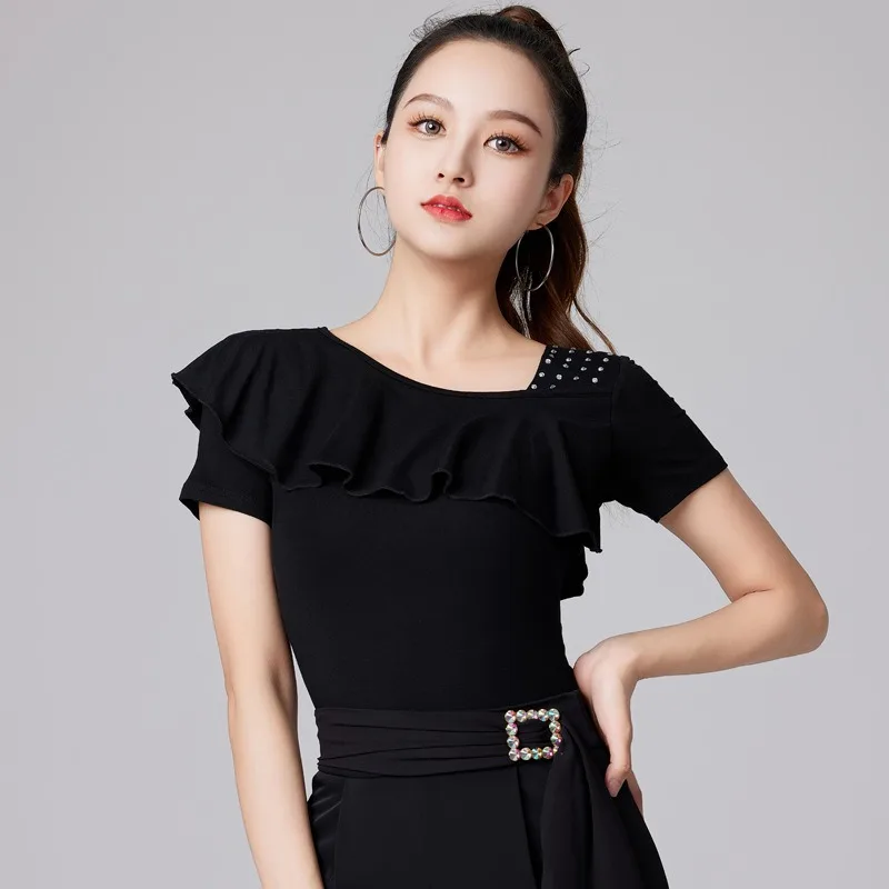 customized latin dance top womens modern dance practice dress with ruffled edges ballroom dancer design social dance outfit suit
customized latin dance top womens modern dance practice dress with ruffled edges ballroom dancer design social dance outfit suit