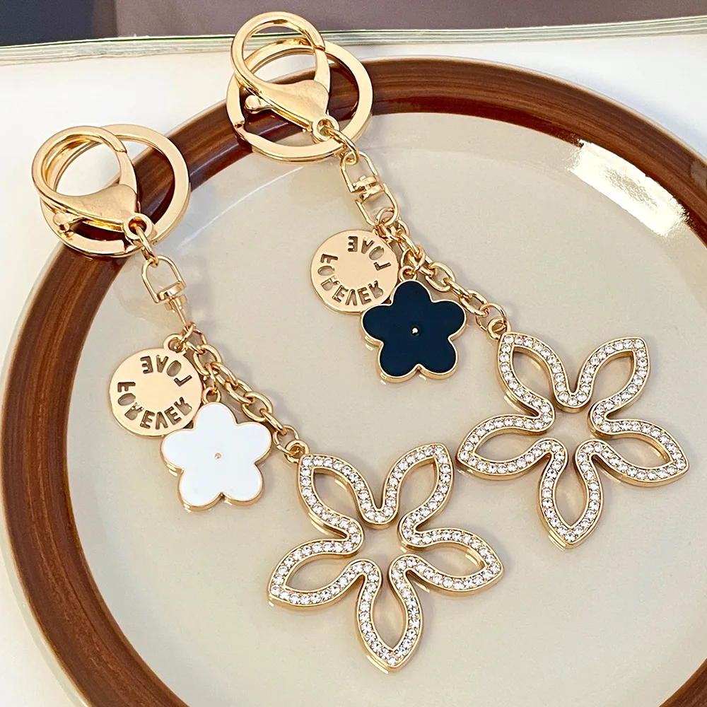 Lucky Five Leaf Grass Car Keychain Couple's Bag Accessories Small Pendant Gifts
Lucky Five Leaf Grass Car Keychain Couple's Bag Accessories Small Pendant Gifts