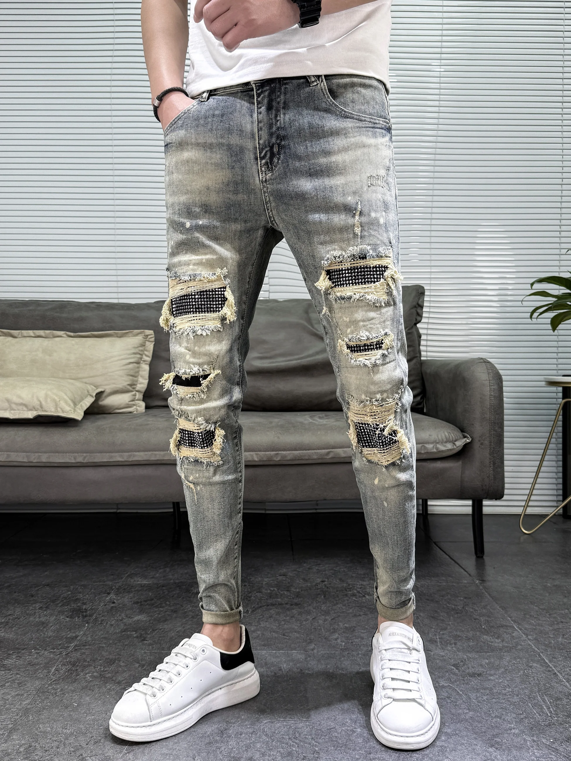 Men's Faion Denim Jeans High Street Sle Repair Patchwork Hole Summer New Arrival Slim Fit Cotton Stretch mid Waist
Men's Faion Denim Jeans High Street Sle Repair Patchwork Hole Summer New Arrival Slim Fit Cotton Stretch mid Waist