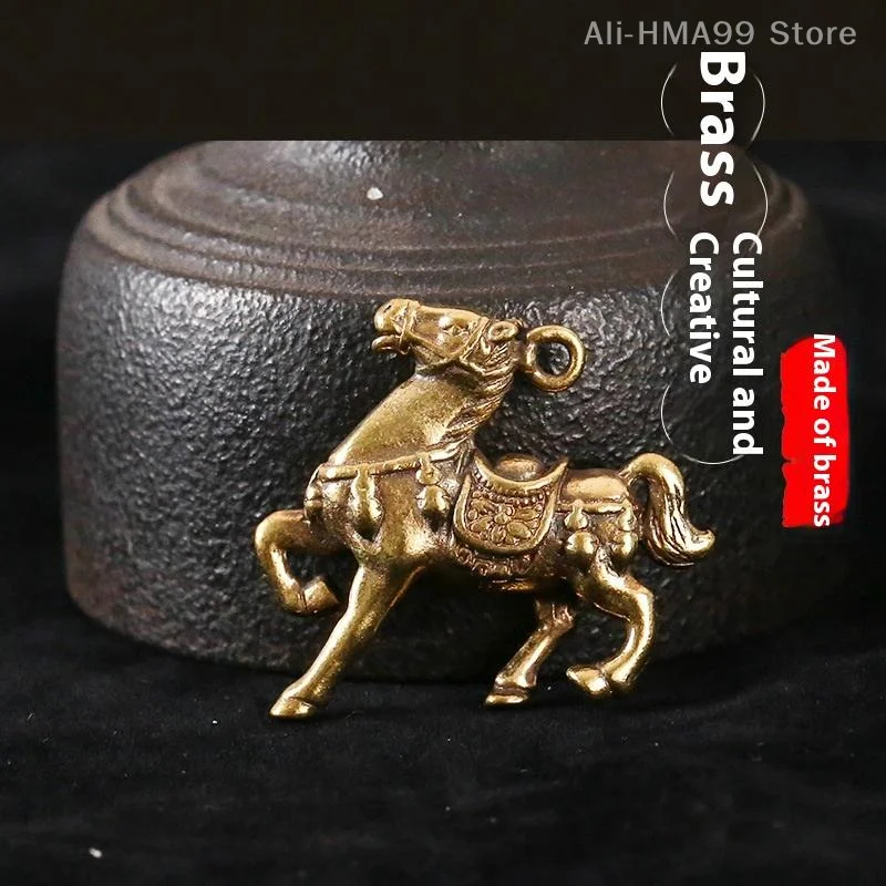 Brass War Horse Small Statue Key Chain Pendant Desk Ornament Zodiac Animla Figurines Miniatures Tea Pet Home Decorations Crafts
Brass War Horse Small Statue Key Chain Pendant Desk Ornament Zodiac Animla Figurines Miniatures Tea Pet Home Decorations Crafts