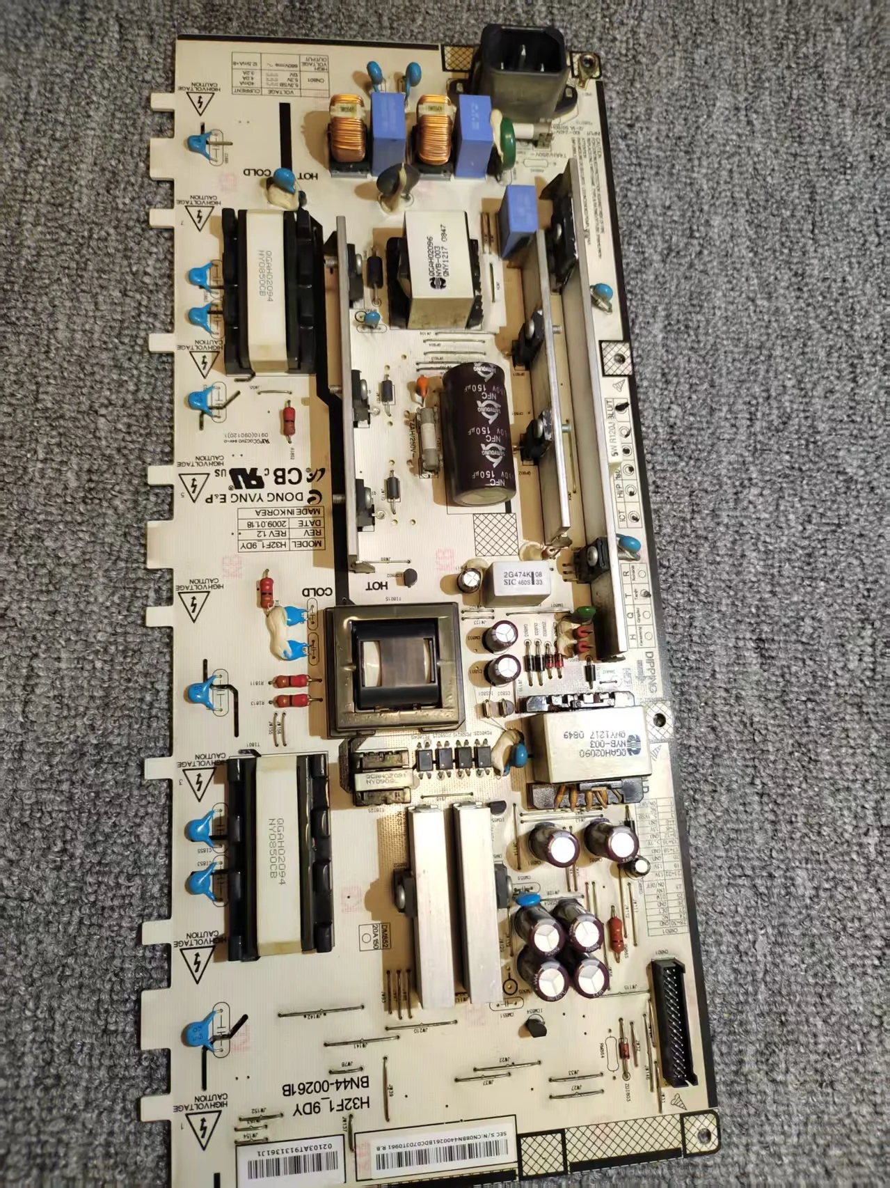 100% новый оригинальный LA32B530P7R ТВ ЖК-плата питания BN44-00261B H32F1-9DY Интегральные схемы б/у
100% новый оригинальный LA32B530P7R ТВ ЖК-плата питания BN44-00261B H32F1-9DY Интегральные схемы б/у