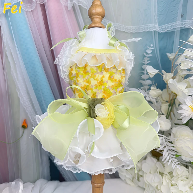 Floral Princess Lace Dog Dress Summer Sling Outfit with Adjustable Bow for Poodle Yorkie Small Breed Beach Wedding Pet Clothes
Floral Princess Lace Dog Dress Summer Sling Outfit with Adjustable Bow for Poodle Yorkie Small Breed Beach Wedding Pet Clothes